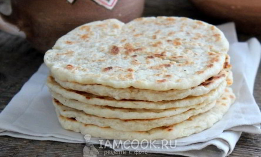 Рецепт сырные лепешки на молоке на сковороде