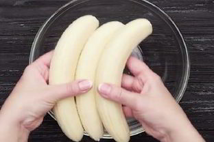 Банановые маффины с начинкой