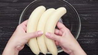 Банановые маффины с начинкой