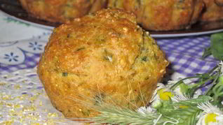 Кукурузные маффины с брынзой и зеленью