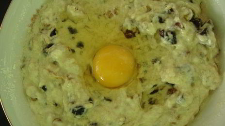 маффины с финиками и грецкими орехами