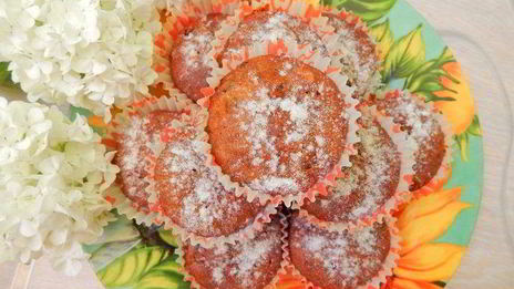 маффины с финиками и грецкими орехами