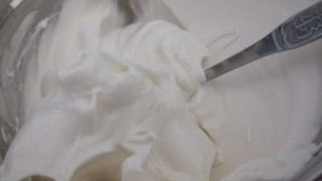 маффины с лимонным кремом и меренгой