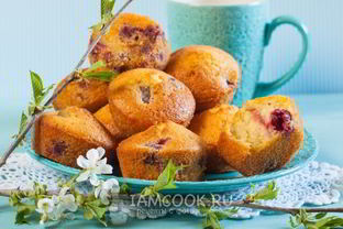 Маффины с вишней