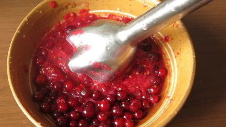 маффины со смородиновой заливкой