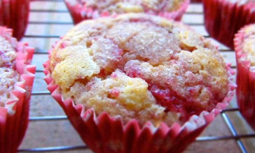 Рецепт малиновые веганские маффины