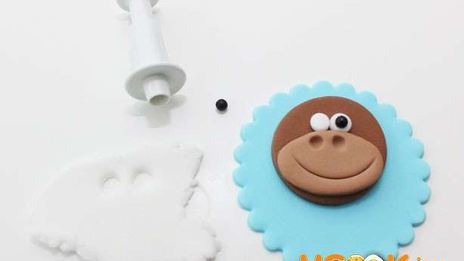 новогодние маффины с обезьянами