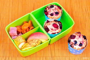 Полезные овсяные маффины с ягодами