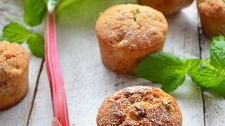 Ревенные маффины с мятой и миндалем