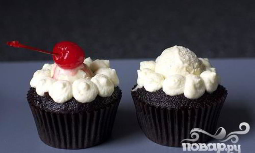Рецепт шоколадные маффины со сливками и вишней