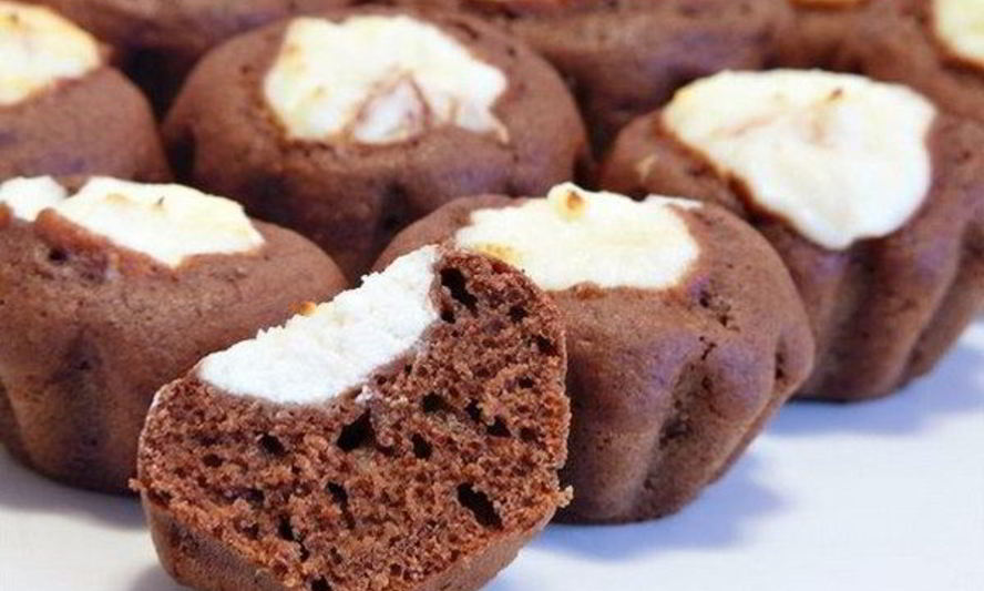 Рецепт шоколадные маффины-ватрушки с творогом