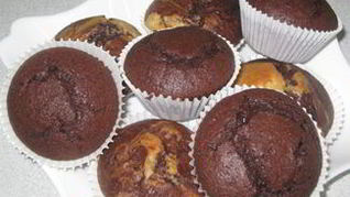 Цветущие пестрые маффины