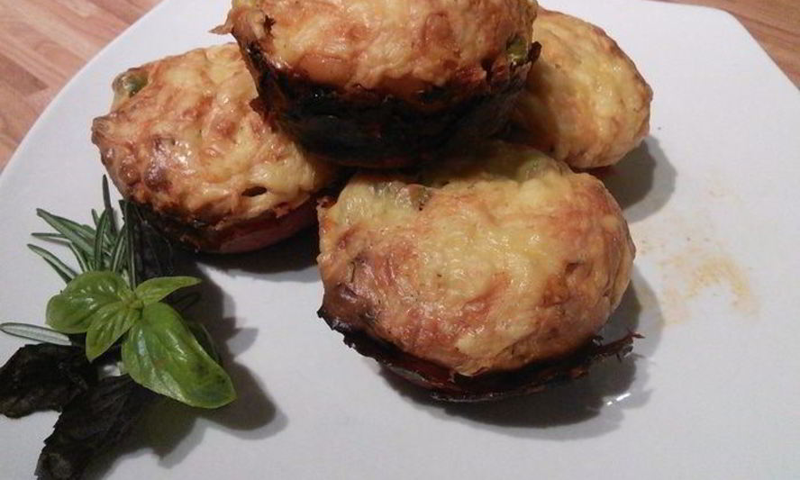 Рецепт закусочные маффины в стаканчиках из чоризо-салями