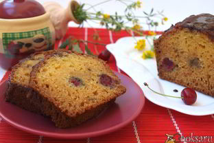 Манник с вишнями