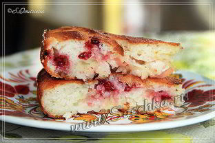 Манник с яблоком и брусникой