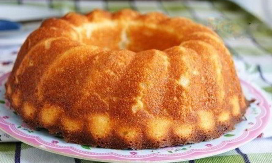 Рецепт творожный манник с ванилью и ягодами