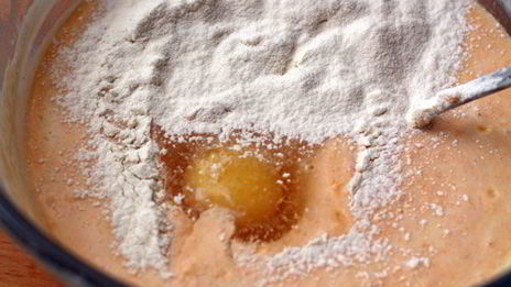 оладьи на дрожжах с морковью