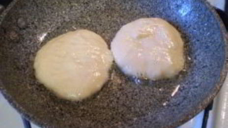 оладьи на кефире пышные