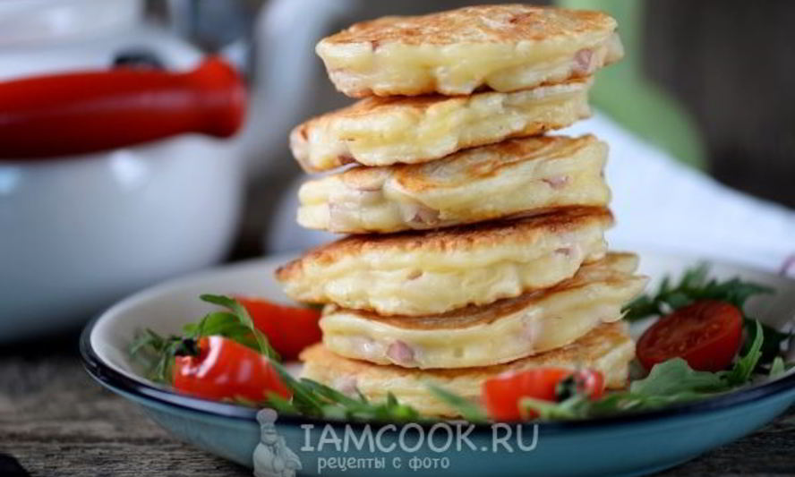 Рецепт оладьи с колбасой и сыром