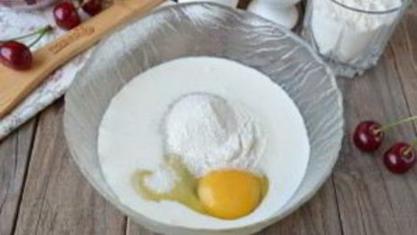 оладьи с вишней на кефире