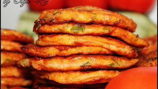 Помидорно-кабачковые оладушки