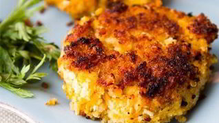 Тыквенные оладьи с луком и чесноком