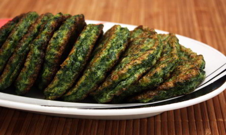 Рецепт зеленые оладьи из шпината и брокколи