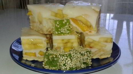 фруктово-сметанное желе с печеньем