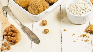 Хрустящие печенья из овсяных хлопьев и фундука