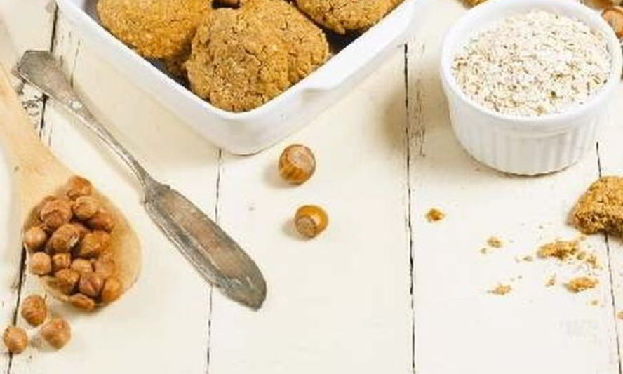 Рецепт хрустящие печенья из овсяных хлопьев и фундука