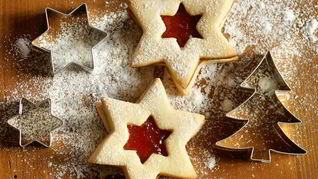 Печенье из слоеного теста с мармеладом