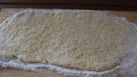 печенье на сметане с кунжутом