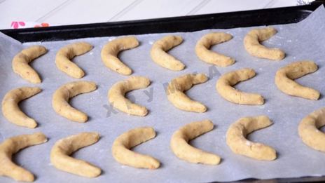 печенье ореховые полумесяцы