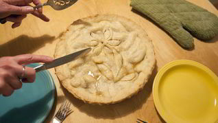 Готовим пирог из изюма и риса на пресном и дрожжевом тесте