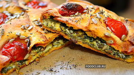 красный пирог со шпинатом