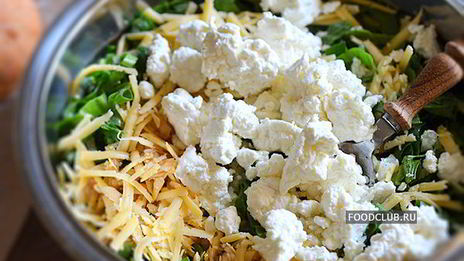 красный пирог со шпинатом