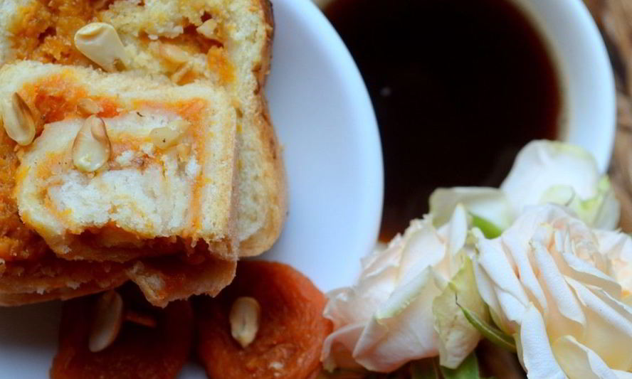 Рецепт крученый пирог с бананом и курагой