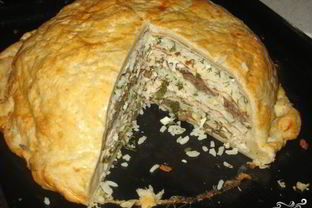 Курник из слоеного теста