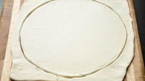 курник из слоеного теста