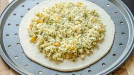 курник из слоеного теста