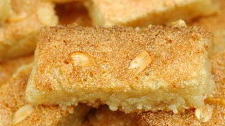 Лимонно-медовый пасхальный пирог