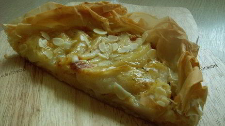 миндально-грушевый пирог с розмарином