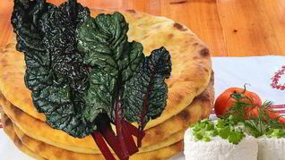 Осетинский пирог со свекольной ботвой