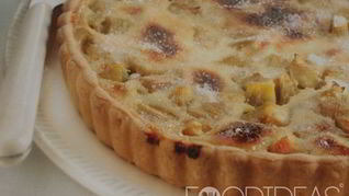 Песочный пирог с ревенем