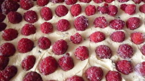 пирог малина в облаках