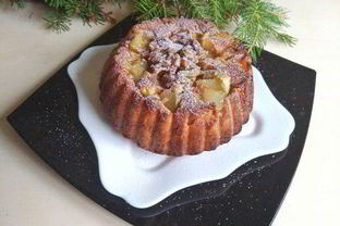 Пирог-перевертыш с грушами и орехами