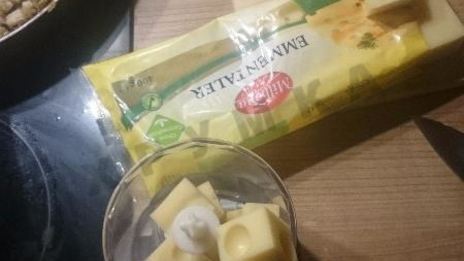 пирог с курицей, грибами и луком