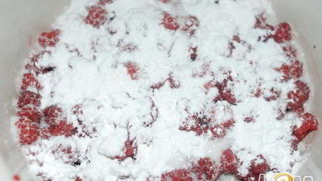 пирог с малиной на кефире