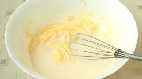 пирог с вишней и клубникой