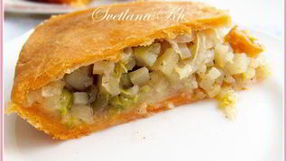 Постный пирог с картофелем на томатном соке